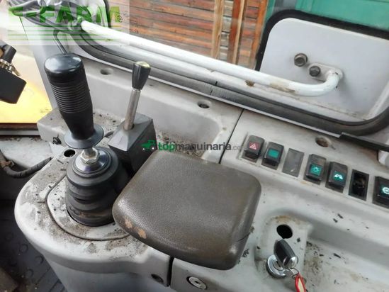 Minicargadora - Hyundai - hl740-7 mit hochkippschaufel u. volvo sw