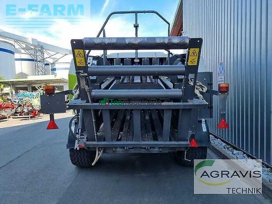 Empacadora gigant - Claas - quadrant 3200 fc t