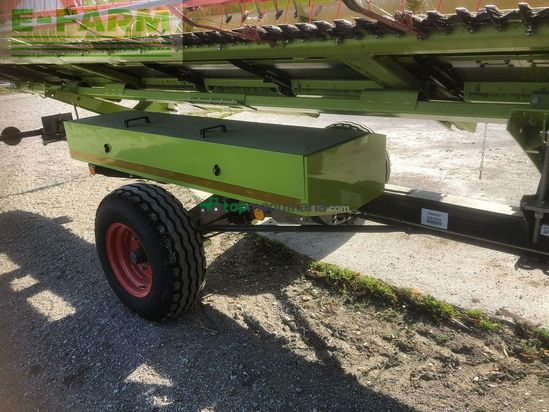 Cabezal - Claas - v 620 mit wagen