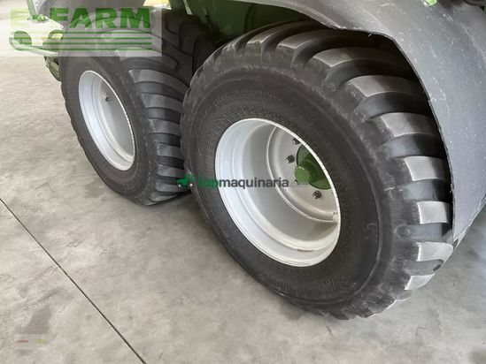 Empacadora gigant - Krone - comprima cv 150 xc