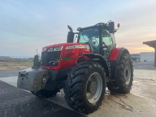  TRACTOR MASSEY FERGUSON 8740 VT