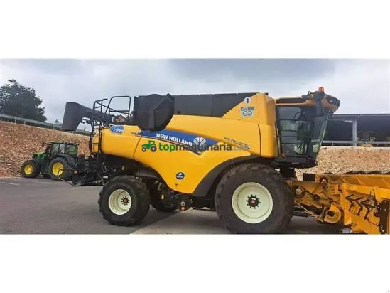 Cosechadora de Cereal - New Holland - cr9-90