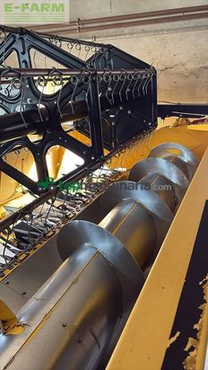 Cosechadora de Cereal - New Holland - cs 6080 mit 6,10m varifeed