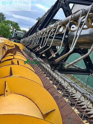 Cabezal - New Holland - varifeed 12.5 + ziegler schbeidwerkswagen