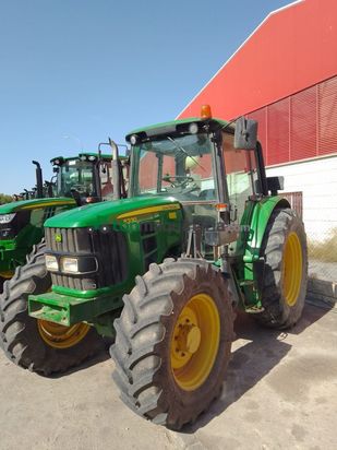 Tractor agrícola - John Deere - 6330