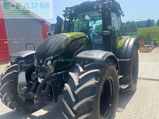 Tractor agrícola - Valtra - n 175 d forst mit rüfa und forstkabine