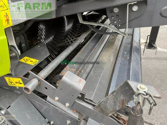 Empacadora gigant - Claas - rollant 454 rc uniwrap