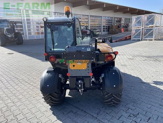 Minicargadora - Giant - tendo 5048 mit weidemann aufnahme