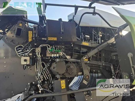 Empacadora gigant - Claas - quadrant 5200 evolution fc tandem