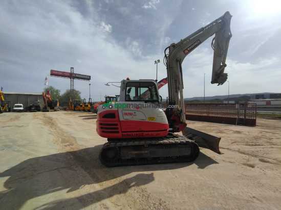 Miniexcavadora TAKEUCHI TB290
