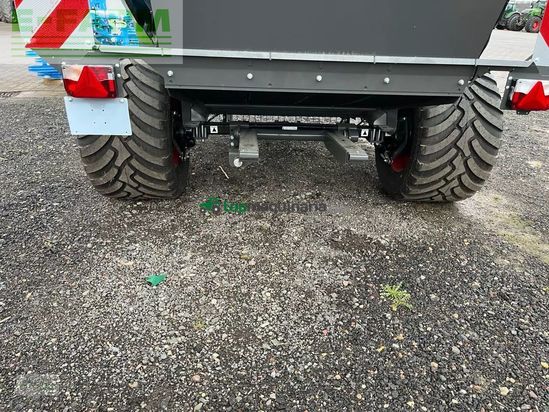 Empacadora gigant - Fendt - rotana 180 v xtra