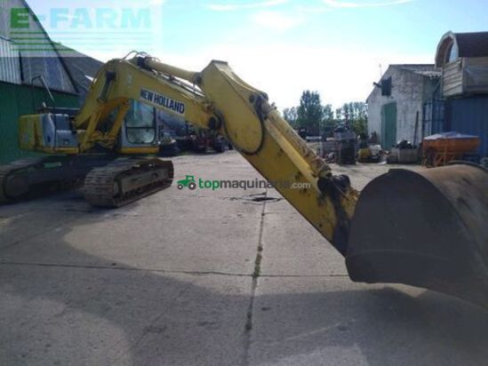 Excavadora - New Holland - e 215