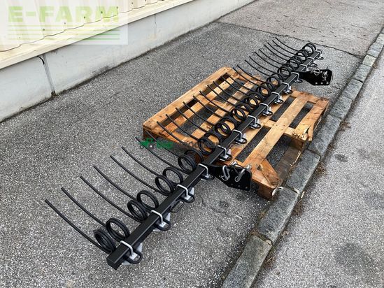 Cultivador - Pöttinger - Nachlaufstriegel 3 m