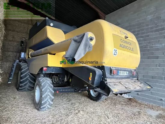 Cosechadora de Cereal - New Holland - csx 7070