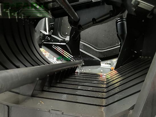 Empacadora gigant - Claas - quadrant 5300 fc + krassort sc 180