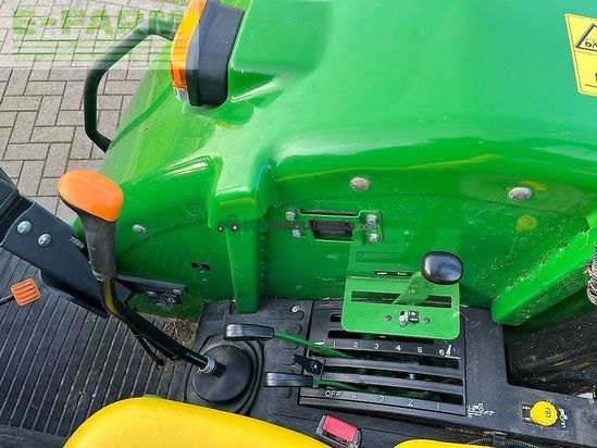 Tractor agrícola - John Deere - 5050e