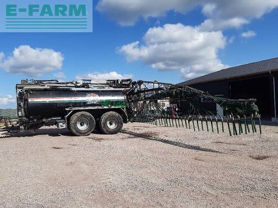 Cuba de purin - Peecon - eur-200 mit turbokranarm (kaweco)