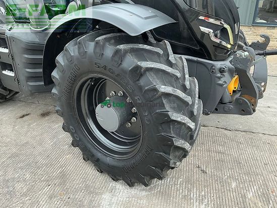 Tractor agrícola - Valtra - t175 versu tractor (st27583)