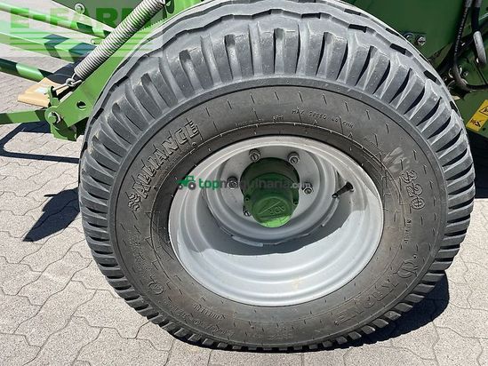 Empacadora gigant - Krone - comprima v 150 xc