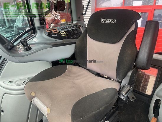 Tractor agrícola - Valtra - n 123 versu Versu
