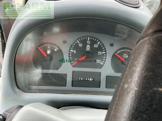 Tractor agrícola - Valtra - a93 tractor (st25537)