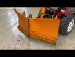 Tractor agrícola -  - sp 4400 inkl. schild mit pflug und streuer