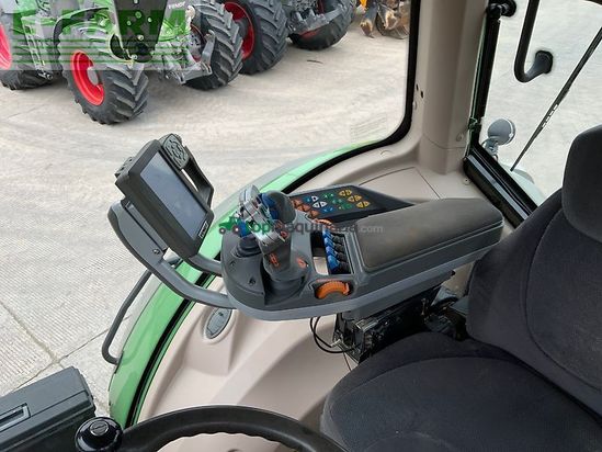Tractor agrícola - Fendt - 828 profi scr tractor (st26979)
