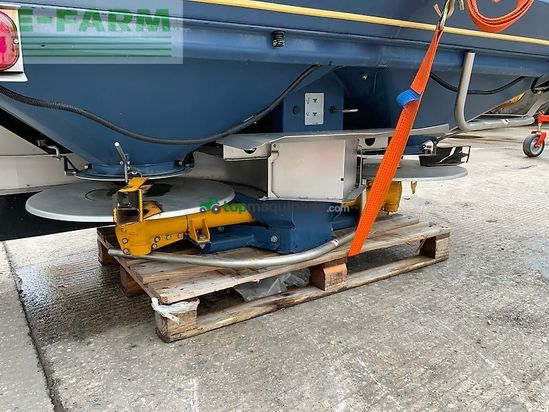 Esparcidor - KRM - m2w qz fertilizer spinner (st26793)