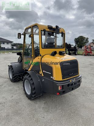 Minicargadora - Eurotrac - w13-cf