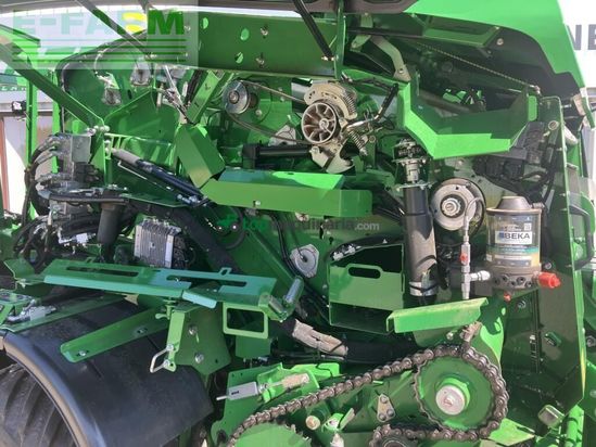 Empacadora gigant - John Deere - festkammer-kombipresse c441r