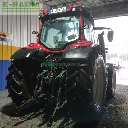Tractor agrícola - Valtra - n135