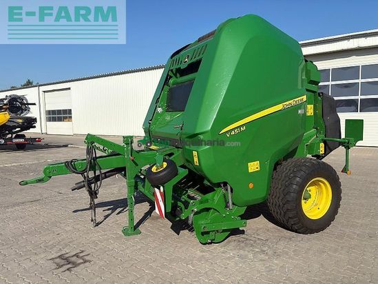 Empacadora gigant - John Deere - v 451 m