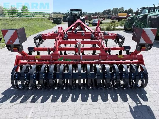 Cultivador - Kuhn - cultimer 300 ns