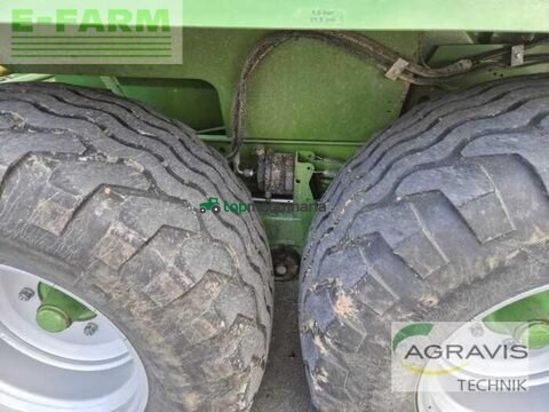 Empacadora gigant - Krone - comprima cf 155 xc