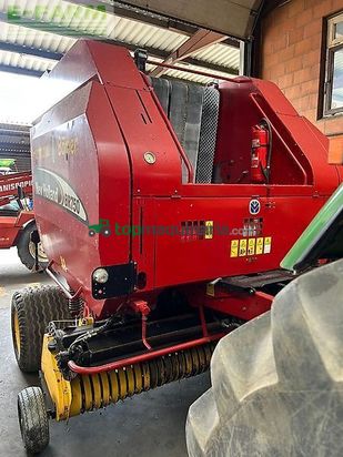 Empacadora gigant - New Holland - br 750