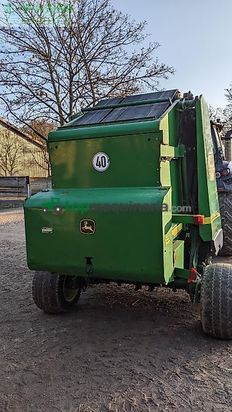 Empacadora gigant - John Deere - 592