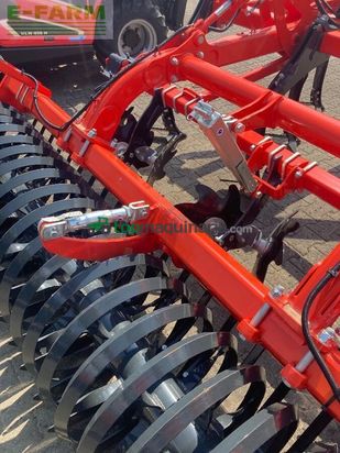 Cultivador - Kuhn - cultimer 300r