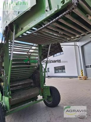 Empacadora gigant - Krone - fortima v 1800 mc