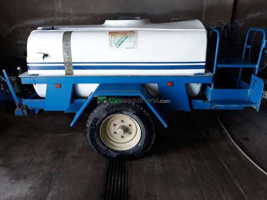 Pulverizador arrastrado Agrimeca 2000