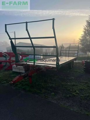 Remolqu agrícola -  - plateau fourrager 9m semi portee chaumont