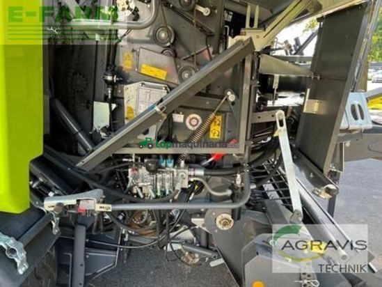 Empacadora gigant - Claas - rollant 454 rc uniwrap