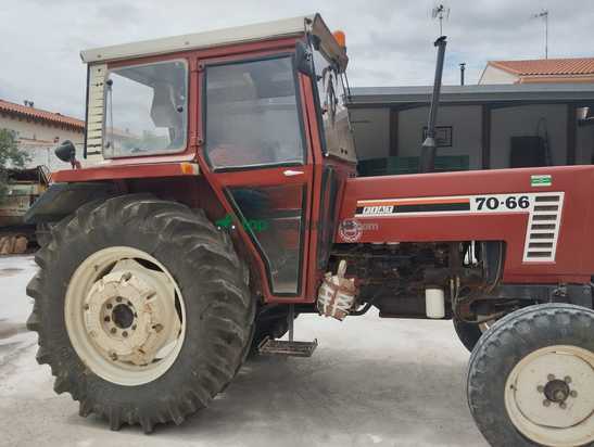 Tractor agrícola - Fiat / Fiatagri - 70/66