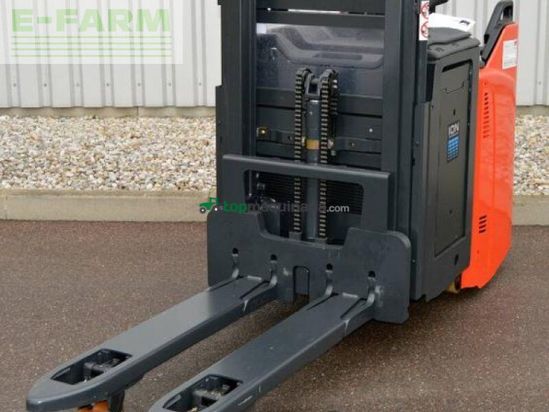 Elevadora - Linde - d 12 hp sp ion 133