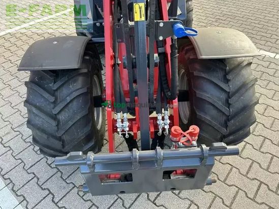 Minicargadora - Schaffer - 23 e