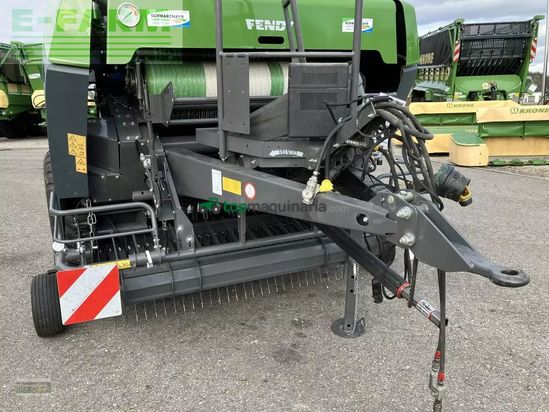 Empacadora gigant - Fendt - rotana 180 xtra cut