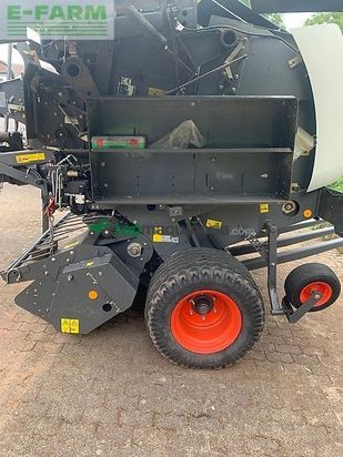 Empacadora gigant - Claas - variant 360 rc