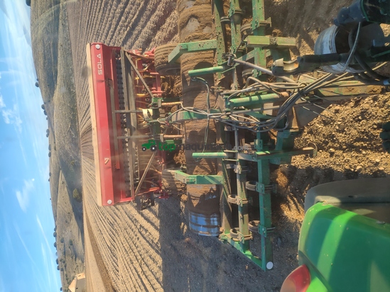 Sembradora  convencional combinada - Larrosa