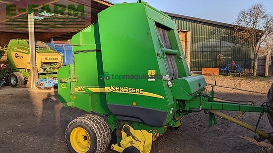 Empacadora gigant - John Deere - 592