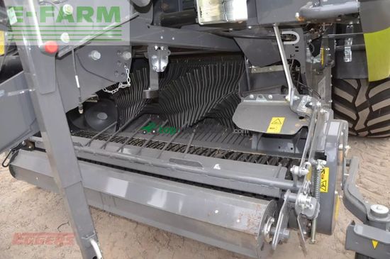 Empacadora gigant - Claas - rollant 630 rc uniwrap