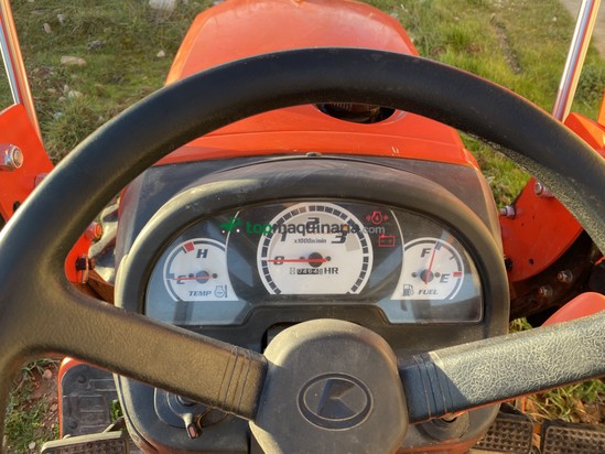 Tractor agrícola - Kubota  B1220K con pala MX